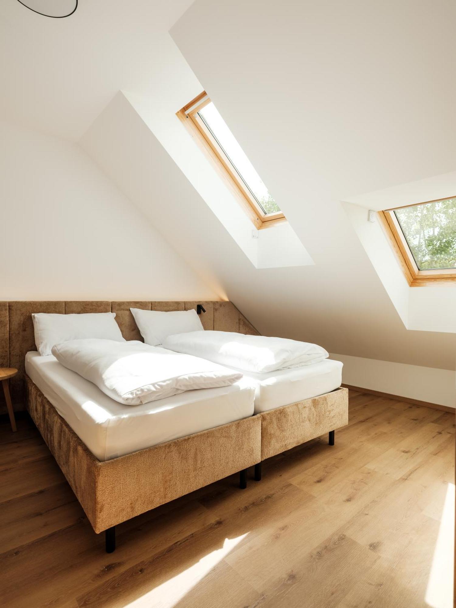 פויסדורף Hotel Neustifter מראה חיצוני תמונה