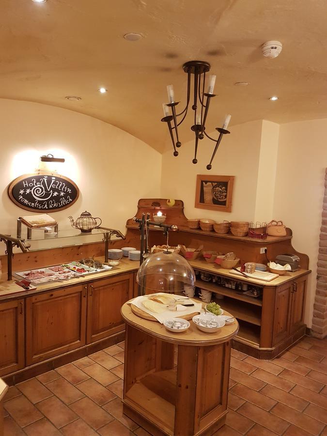 פויסדורף Hotel Neustifter מראה חיצוני תמונה