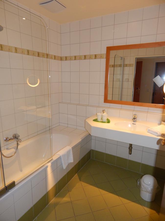 פויסדורף Hotel Neustifter מראה חיצוני תמונה