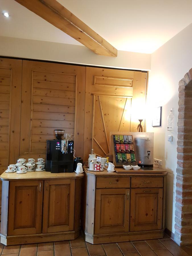 פויסדורף Hotel Neustifter מראה חיצוני תמונה